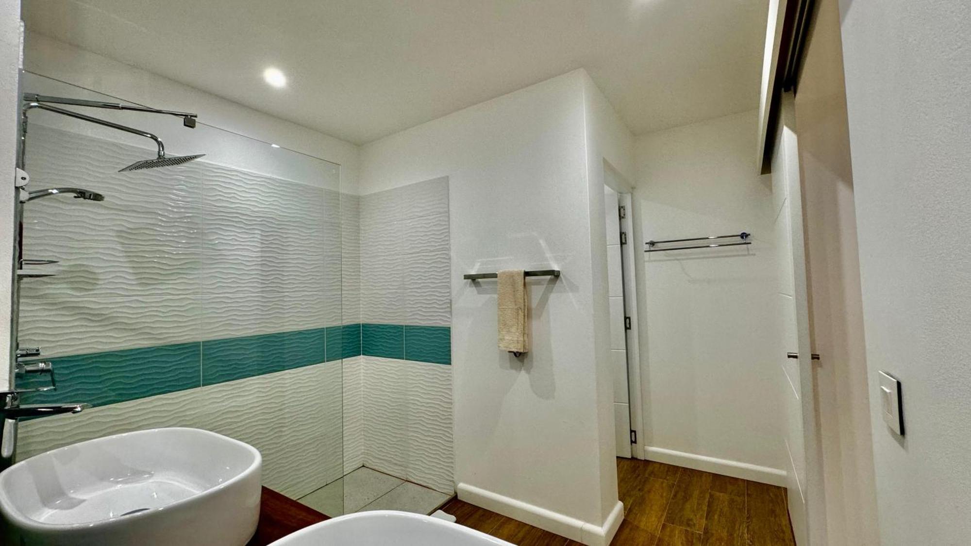 Appartement De Luxe Piscine Et Vue Mer Rivière Noire Zewnętrze zdjęcie
