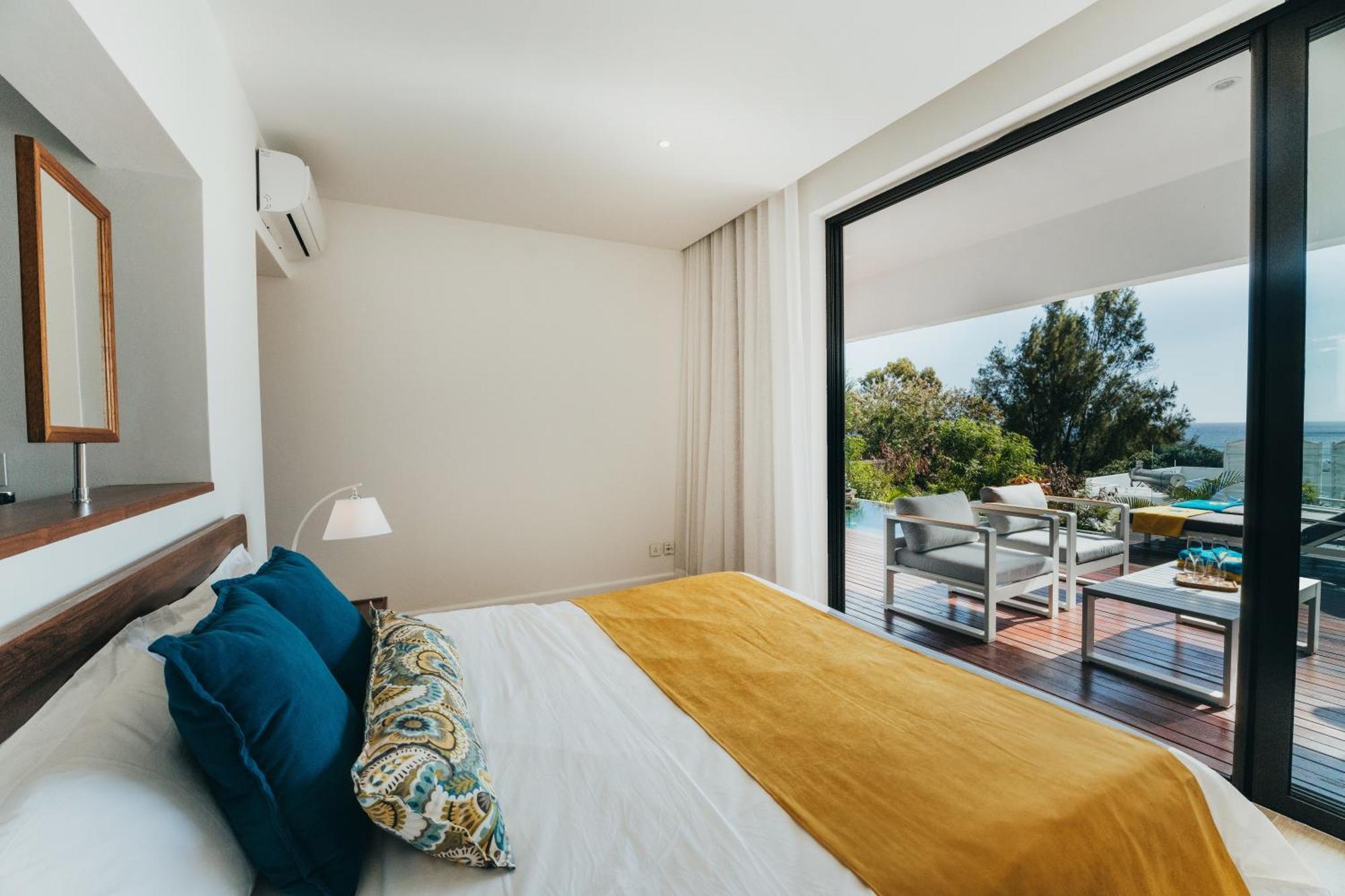Appartement De Luxe Piscine Et Vue Mer Rivière Noire Zewnętrze zdjęcie