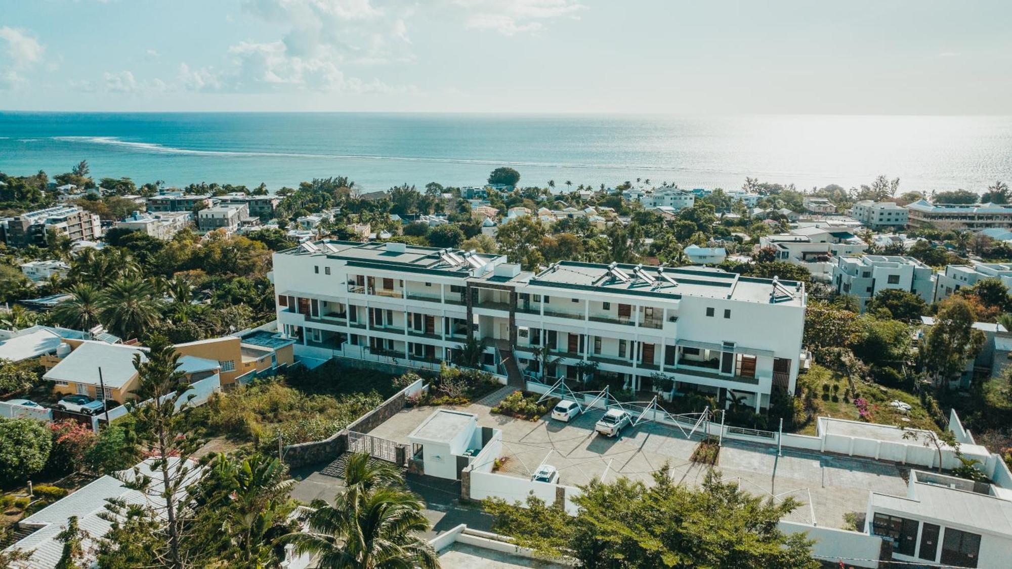 Appartement De Luxe Piscine Et Vue Mer Rivière Noire Zewnętrze zdjęcie