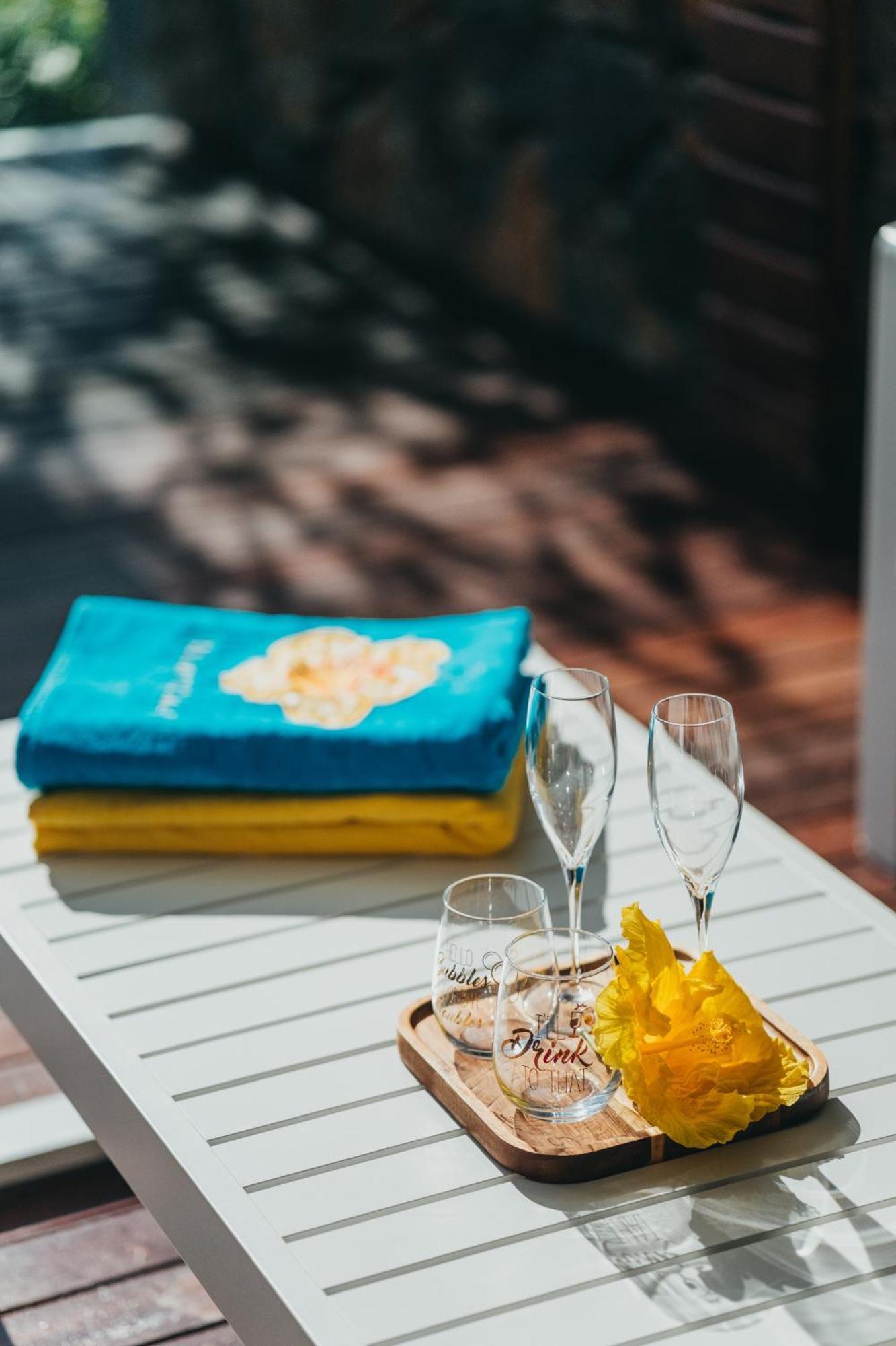 Appartement De Luxe Piscine Et Vue Mer Rivière Noire Zewnętrze zdjęcie