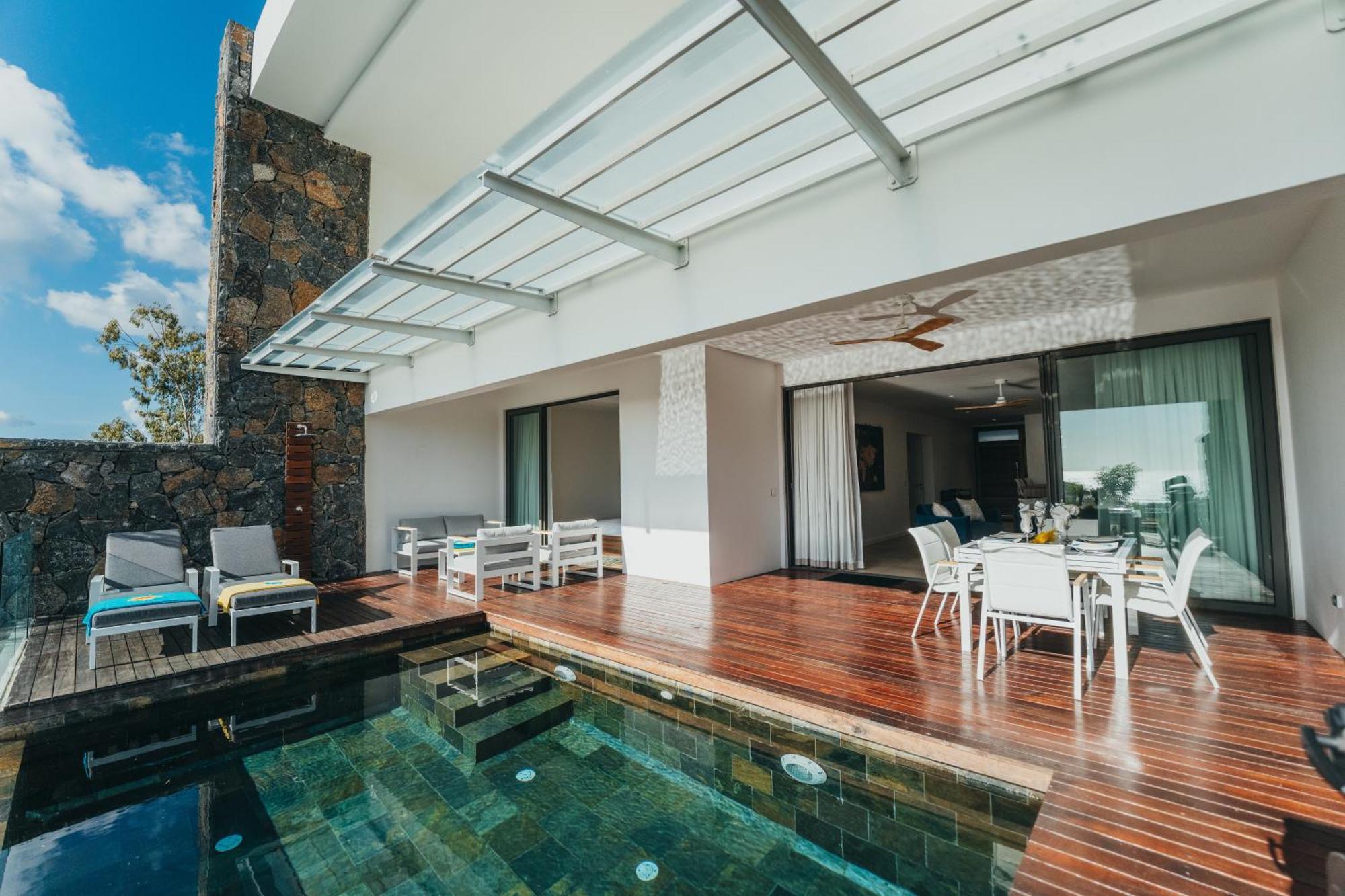 Appartement De Luxe Piscine Et Vue Mer Rivière Noire Zewnętrze zdjęcie