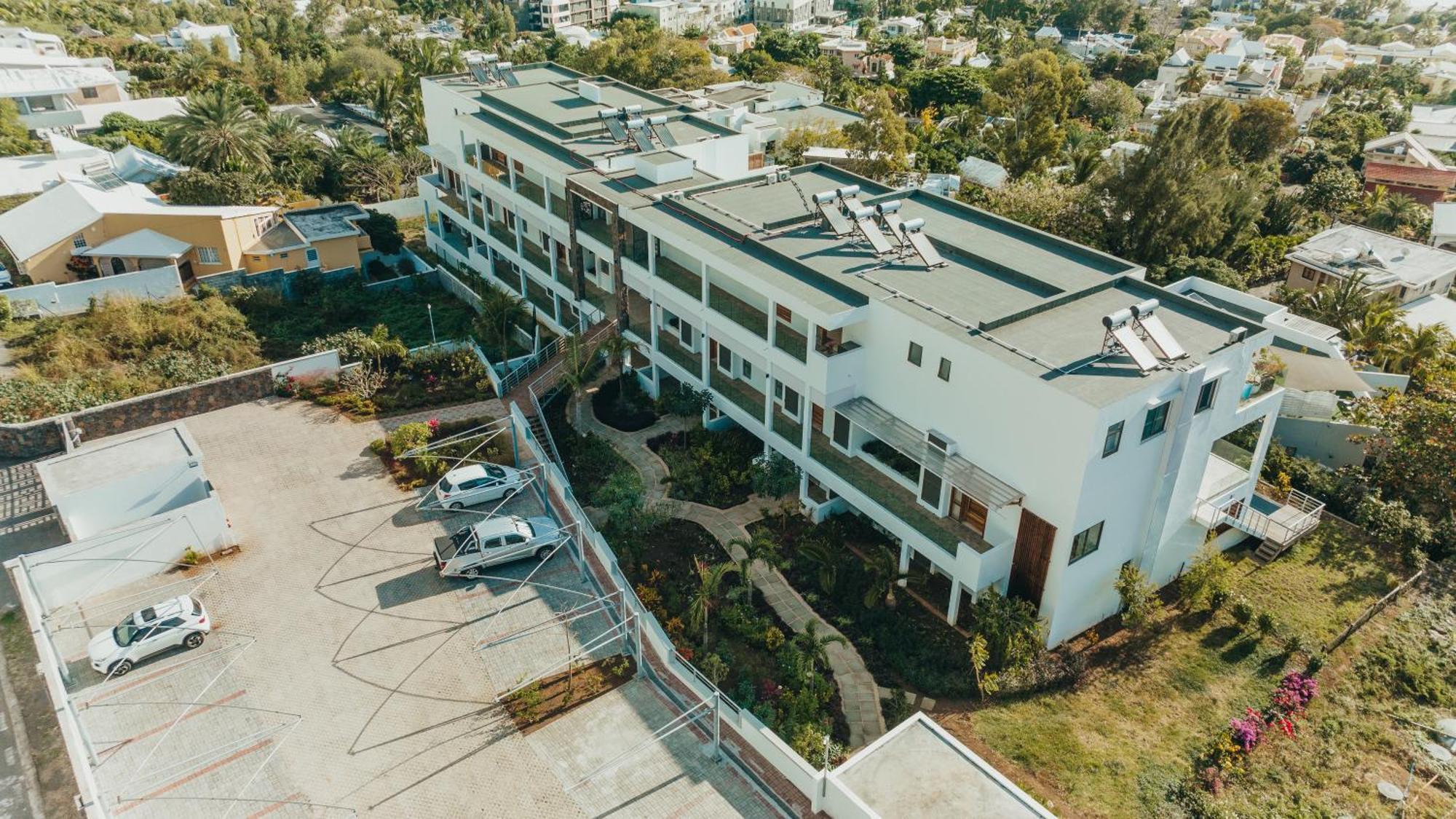 Appartement De Luxe Piscine Et Vue Mer Rivière Noire Zewnętrze zdjęcie